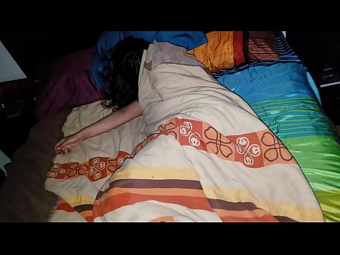 ❤️ Üvey oğul, genç üvey annesini uyurken azarlıyor. Sadece porno pornoda tr.sexflashgame.ru ❌️❤